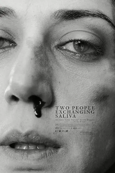 两个人交换唾液 Two People Exchanging Saliva (2024) 海报