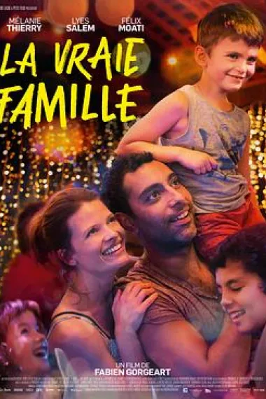 真正的家人 La vraie famille (2021) 海报