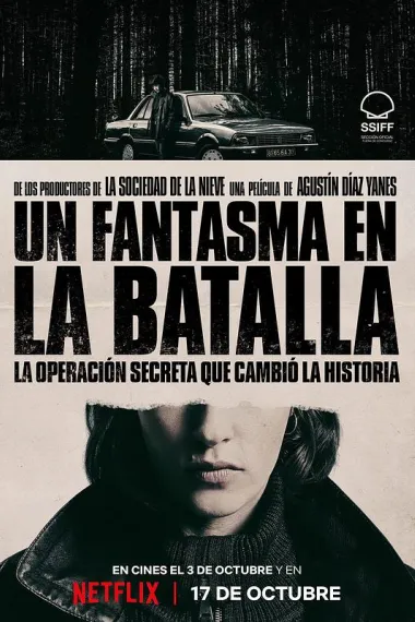 她行走于黑暗中 Un fantasma en la batalla (2025) 海报