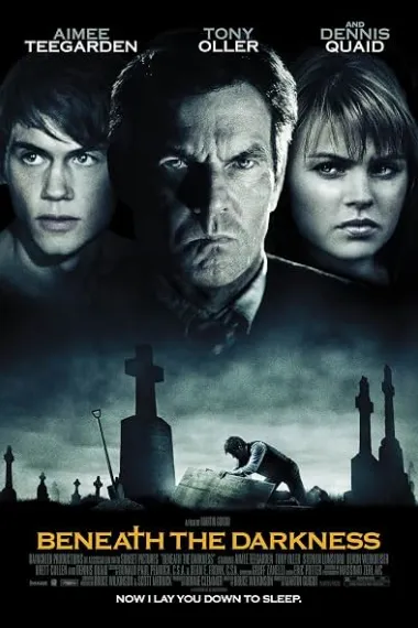 黑暗之下 Beneath the Darkness (2011) 海报